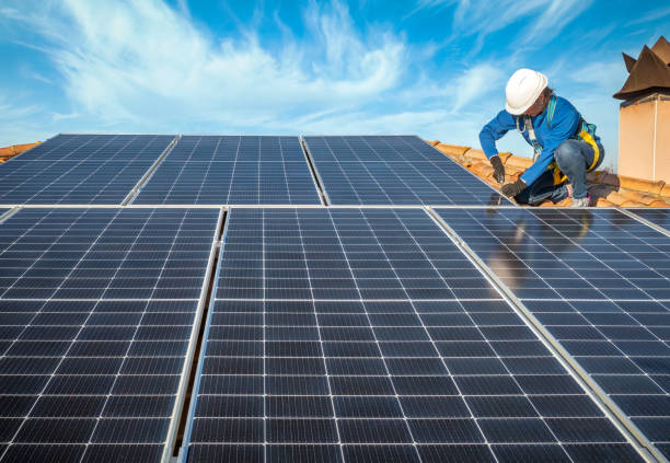 Best Roof Maintenance and Cleaning  in Shorewood Hills, WI